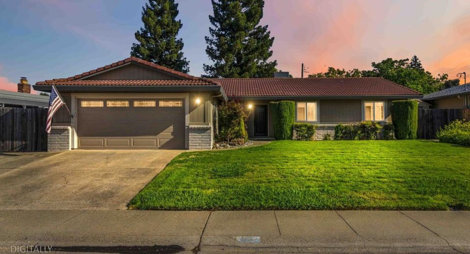 611 Jo Anne Ln, Roseville, CA 95678 Photo