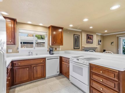 611 Jo Anne Ln, Roseville, CA 95678 Photo