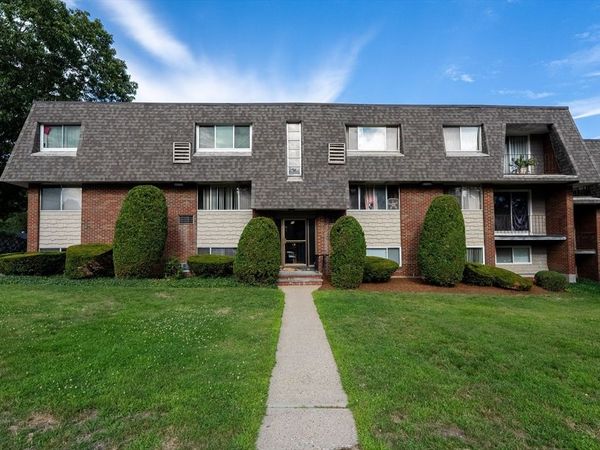 68 Summer Ave, Unit 1, Stoughton, MA 02072