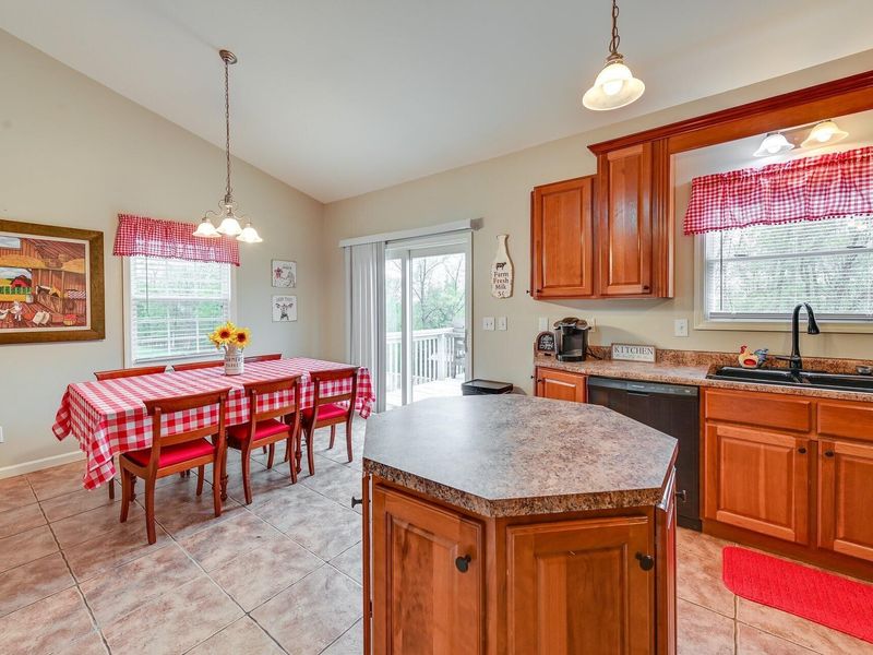 9846 Highway 330, Berry, KY 41003 Photo 13