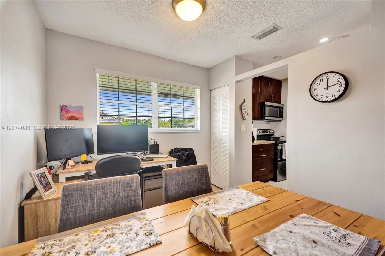 15645 SW 74th Cir Dr, Unit 6-5, Miami, FL 33193 Photo