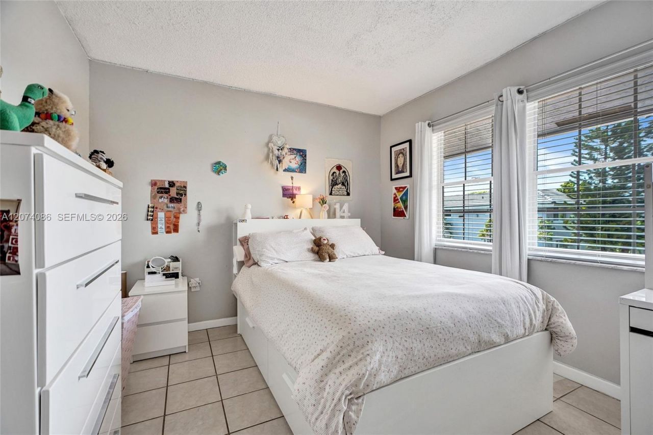 15645 SW 74th Cir Dr, Unit 6-5, Miami, FL 33193 Photo