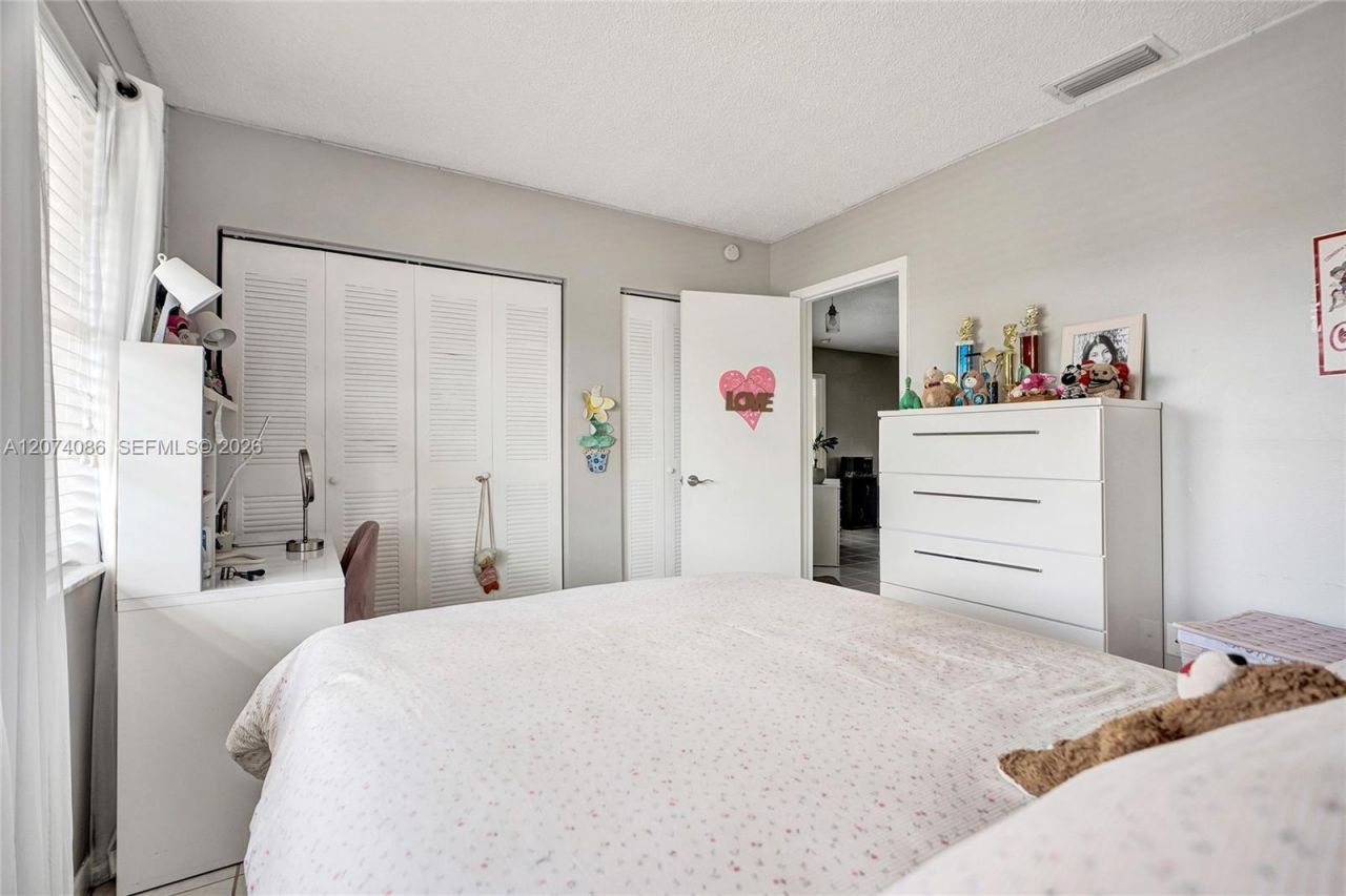 15645 SW 74th Cir Dr, Unit 6-5, Miami, FL 33193 Photo