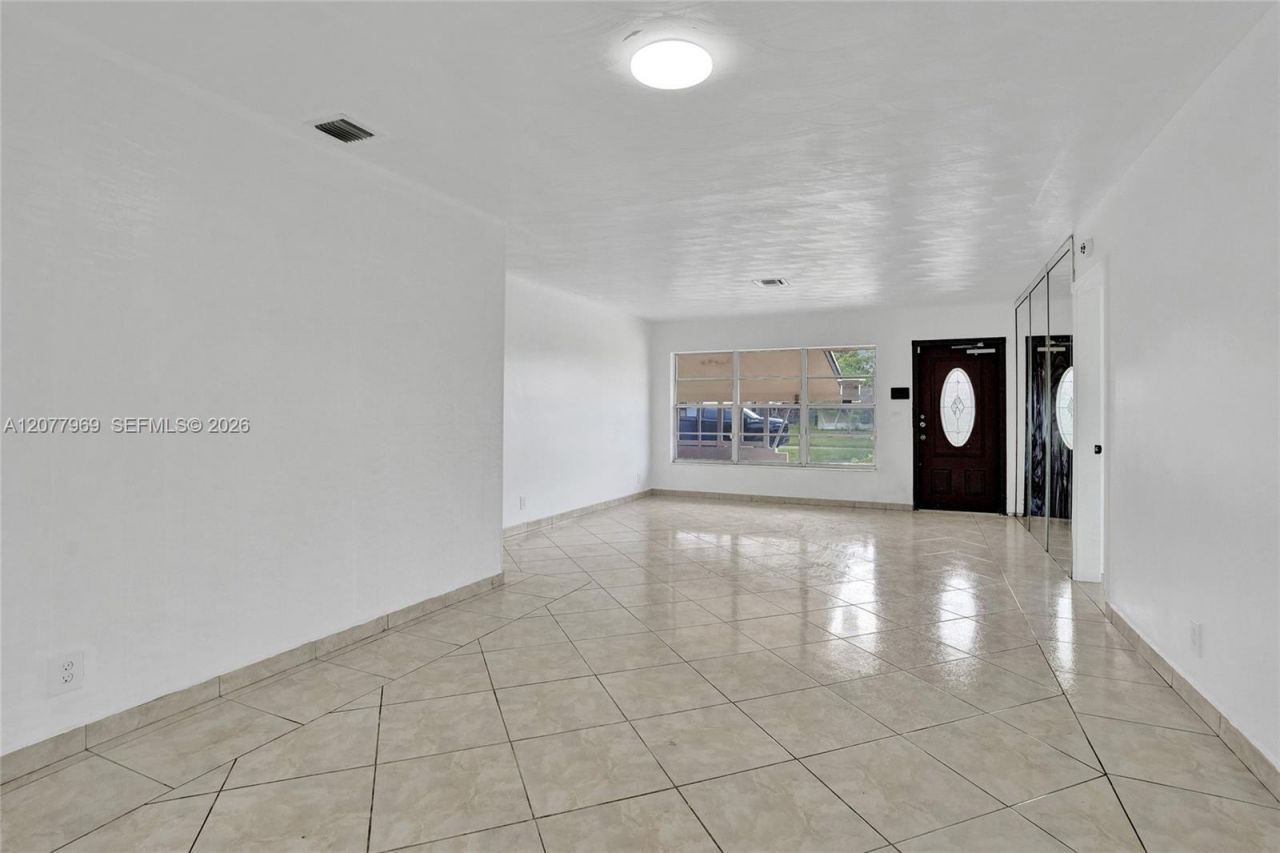 6761 Pershing St, Hollywood, FL 33024 Photo