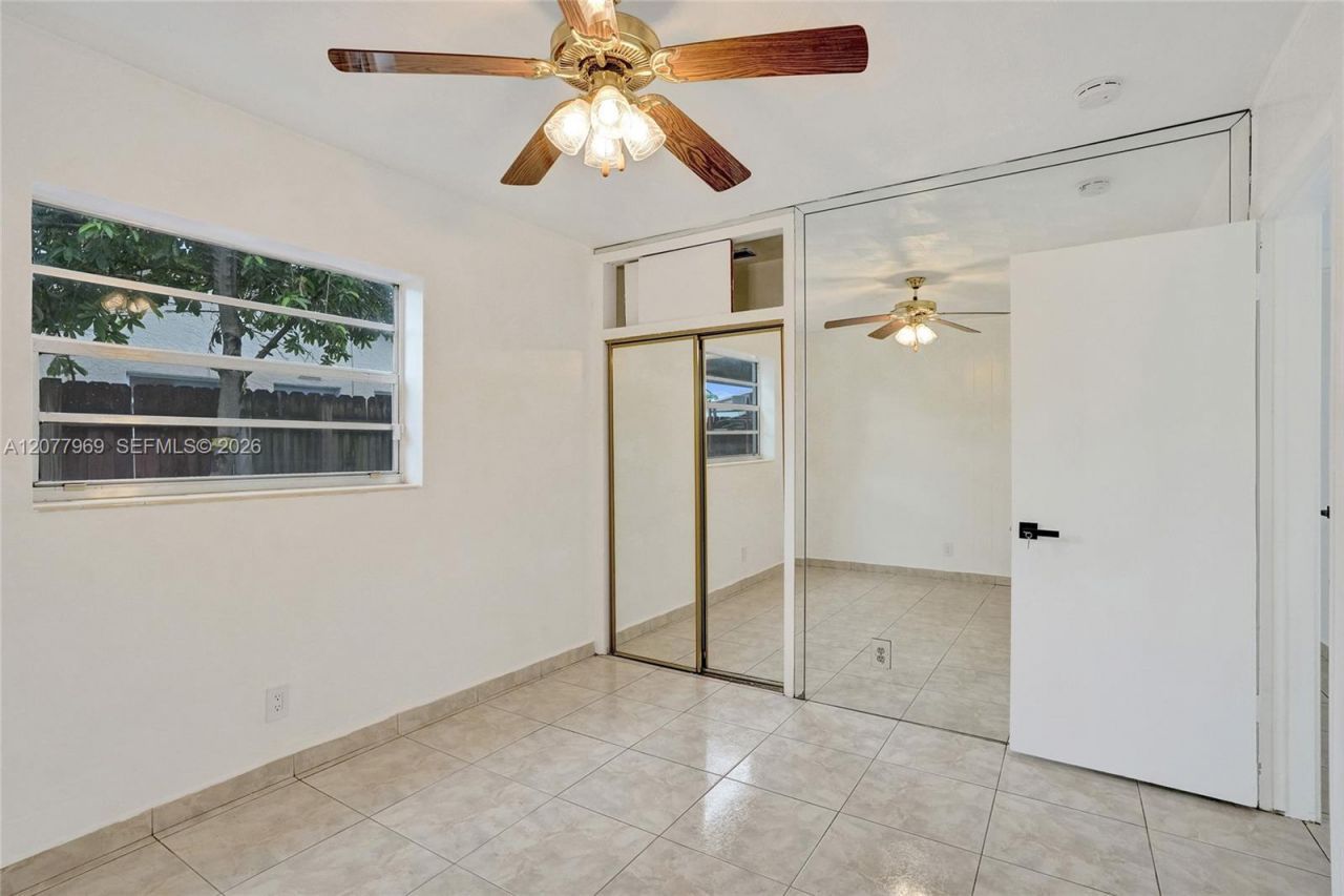 6761 Pershing St, Hollywood, FL 33024 Photo