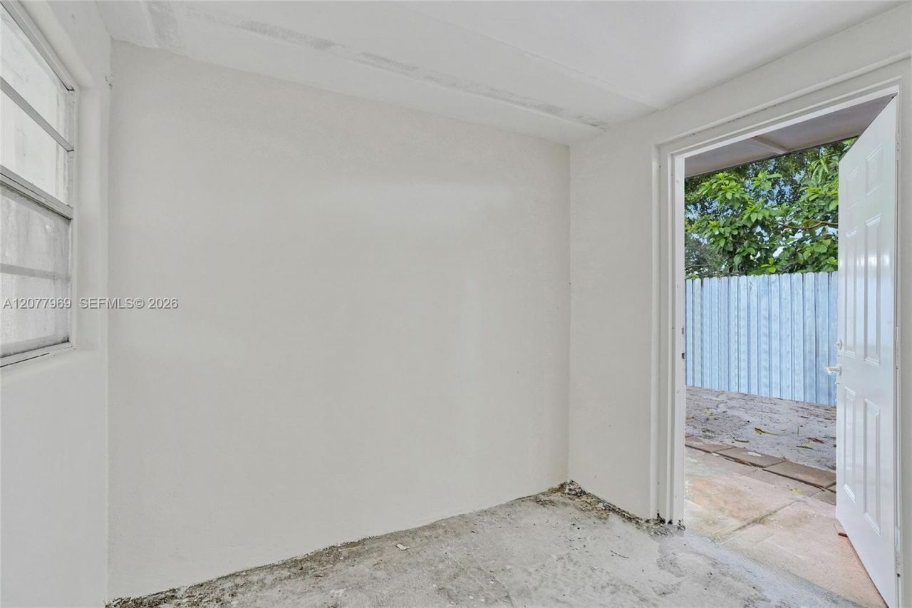 6761 Pershing St, Hollywood, FL 33024 Photo