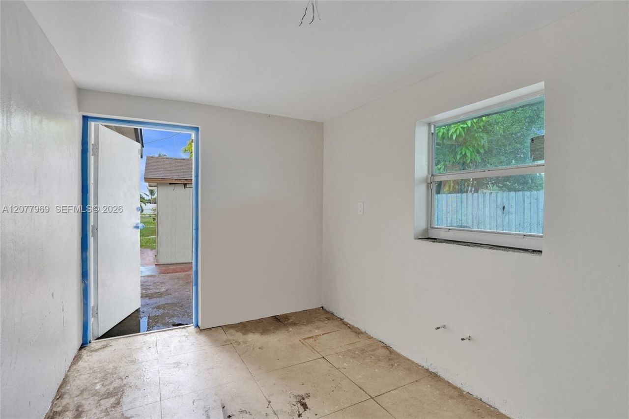 6761 Pershing St, Hollywood, FL 33024 Photo