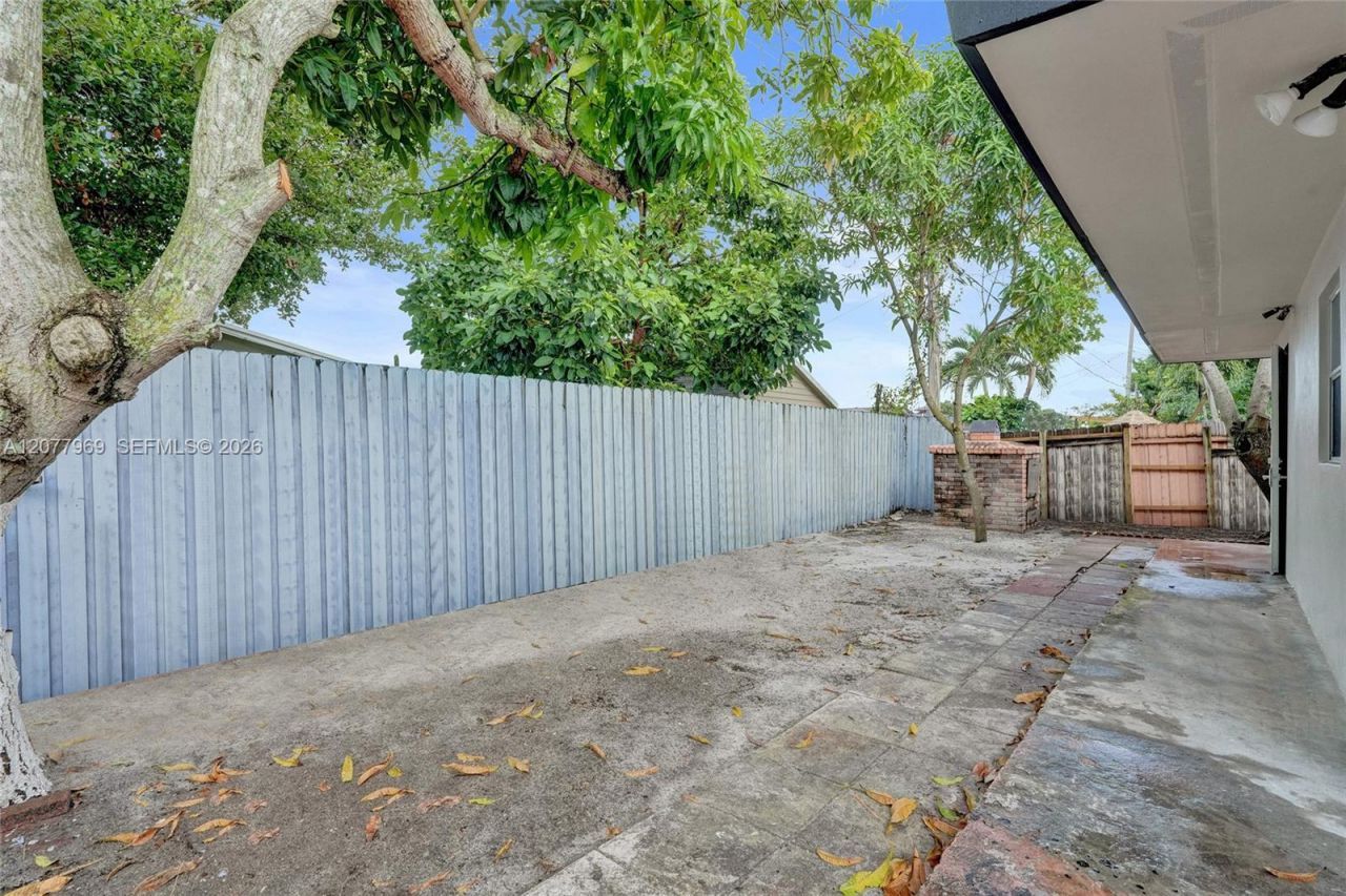 6761 Pershing St, Hollywood, FL 33024 Photo