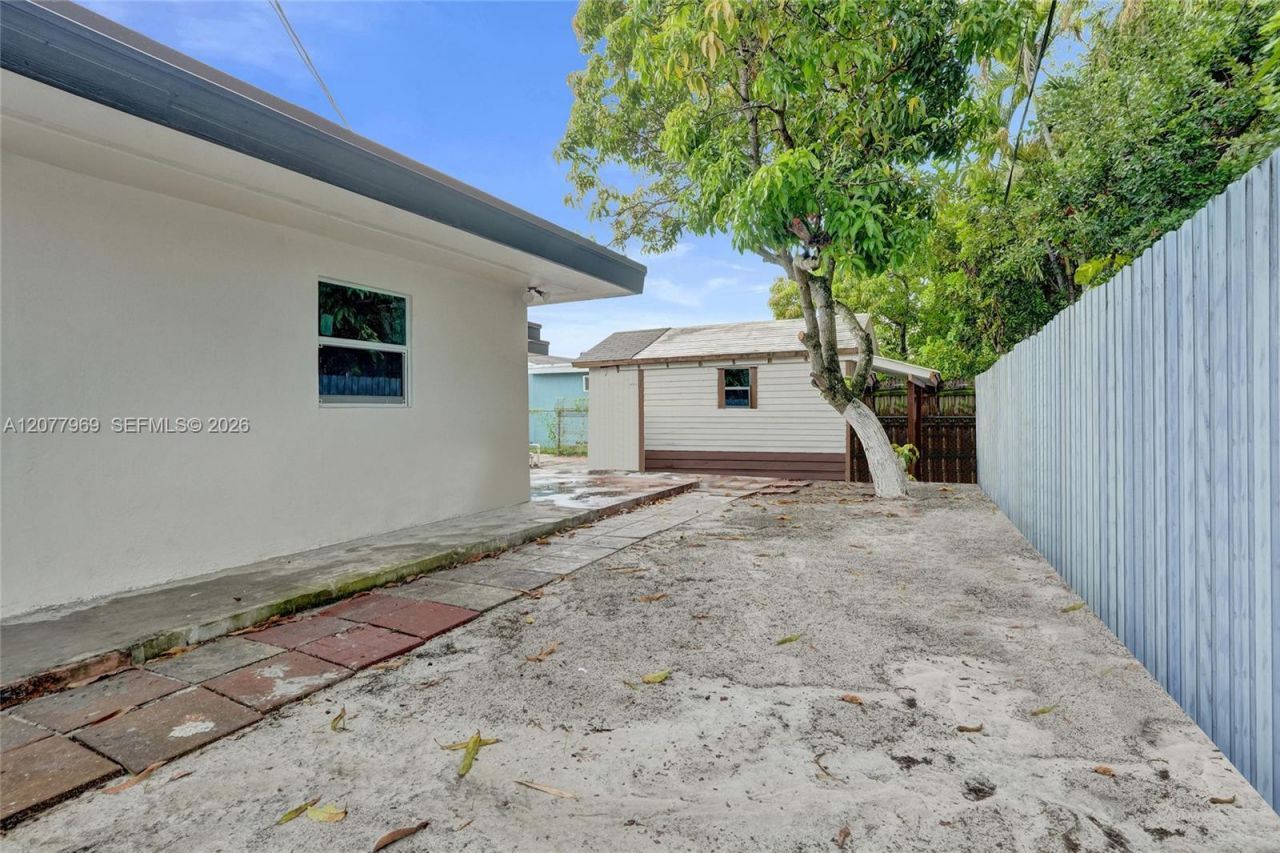 6761 Pershing St, Hollywood, FL 33024 Photo