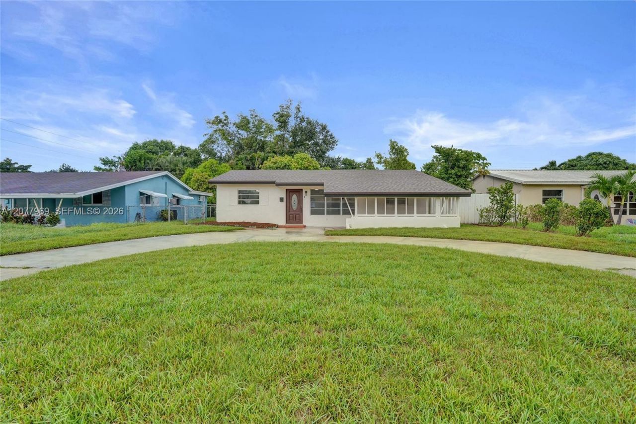 6761 Pershing St, Hollywood, FL 33024 Photo