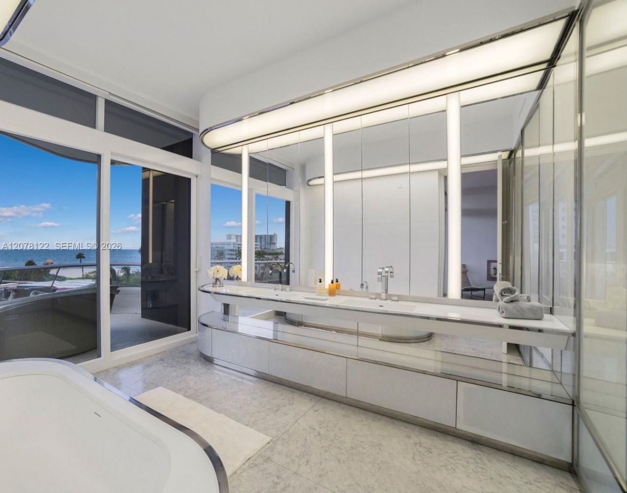 3315 Collins Ave, Unit 4C, Miami Beach, FL 33140 Photo
