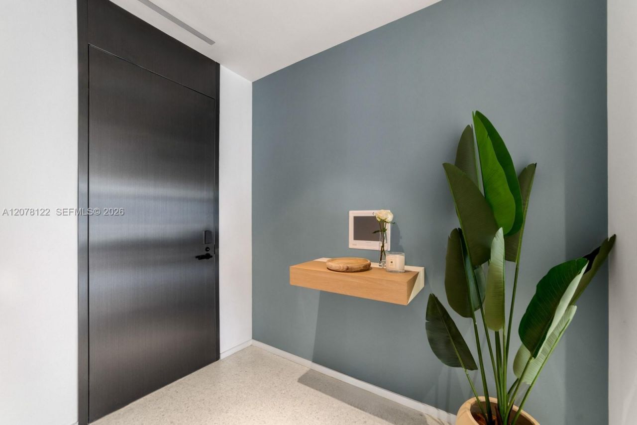 3315 Collins Ave, Unit 4C, Miami Beach, FL 33140 Photo