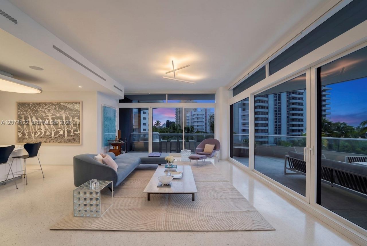 3315 Collins Ave, Unit 4C, Miami Beach, FL 33140 Photo