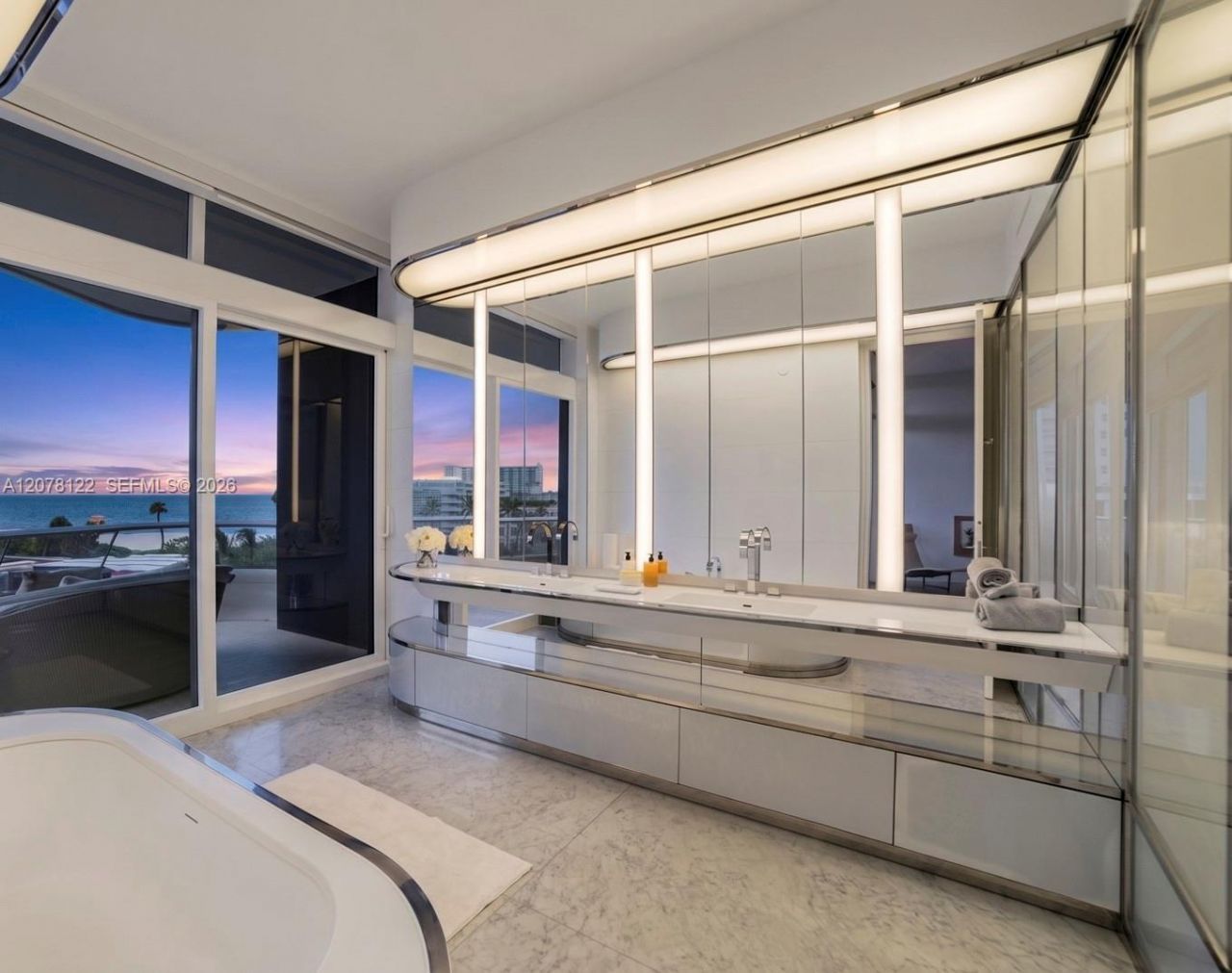 3315 Collins Ave, Unit 4C, Miami Beach, FL 33140 Photo