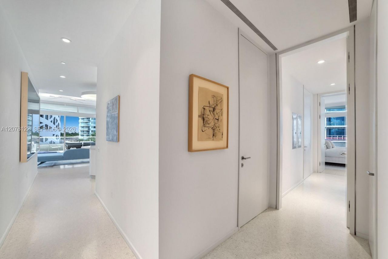 3315 Collins Ave, Unit 4C, Miami Beach, FL 33140 Photo