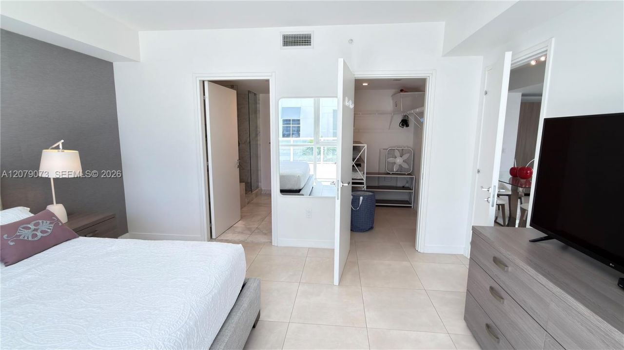 401 N Birch Rd , Unit 415, Fort Lauderdale, FL 33304 Photo