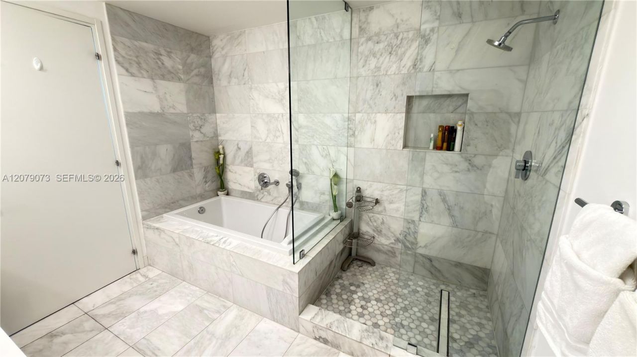 401 N Birch Rd , Unit 415, Fort Lauderdale, FL 33304 Photo