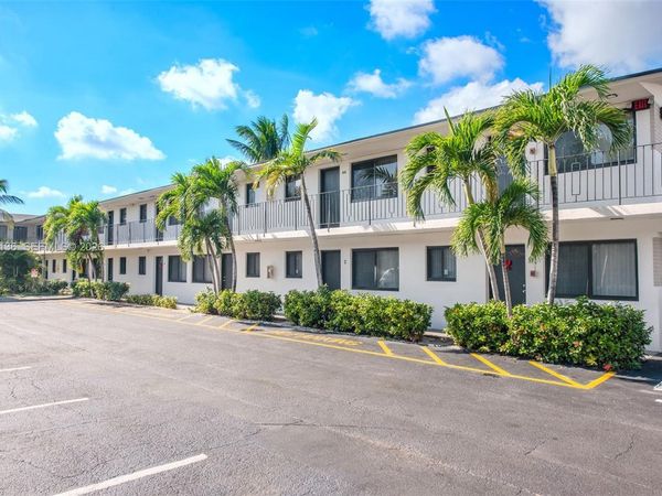 1310 W 29th St , Unit 39, Hialeah, FL 33012
