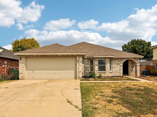 324 Marshall Creek Road, Roanoke, TX 76262