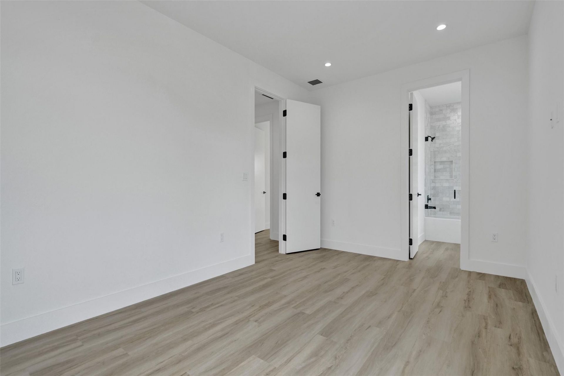 606 SW 7th Avenue, Fort Lauderdale, FL 33315 Photo