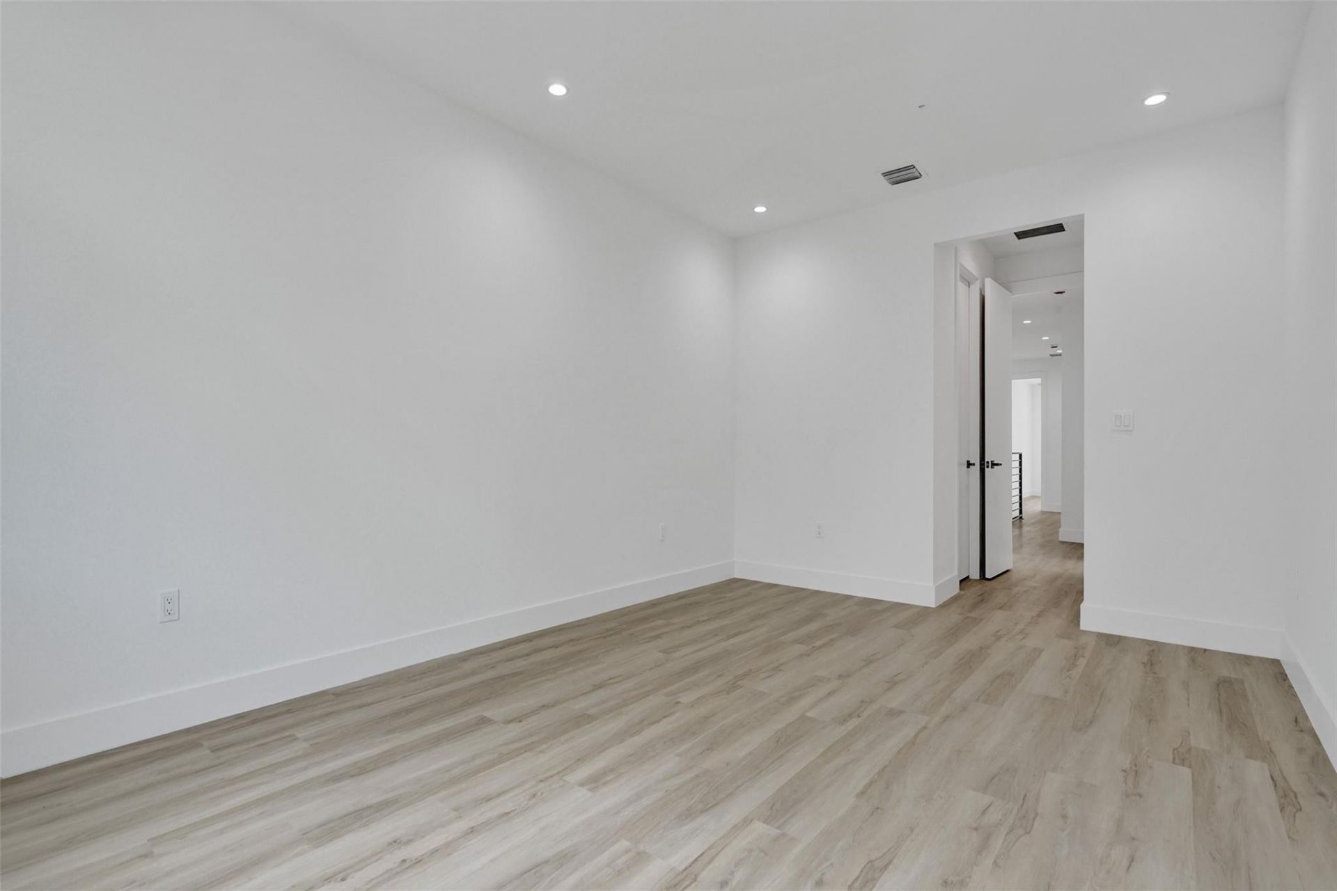 606 SW 7th Avenue, Fort Lauderdale, FL 33315 Photo