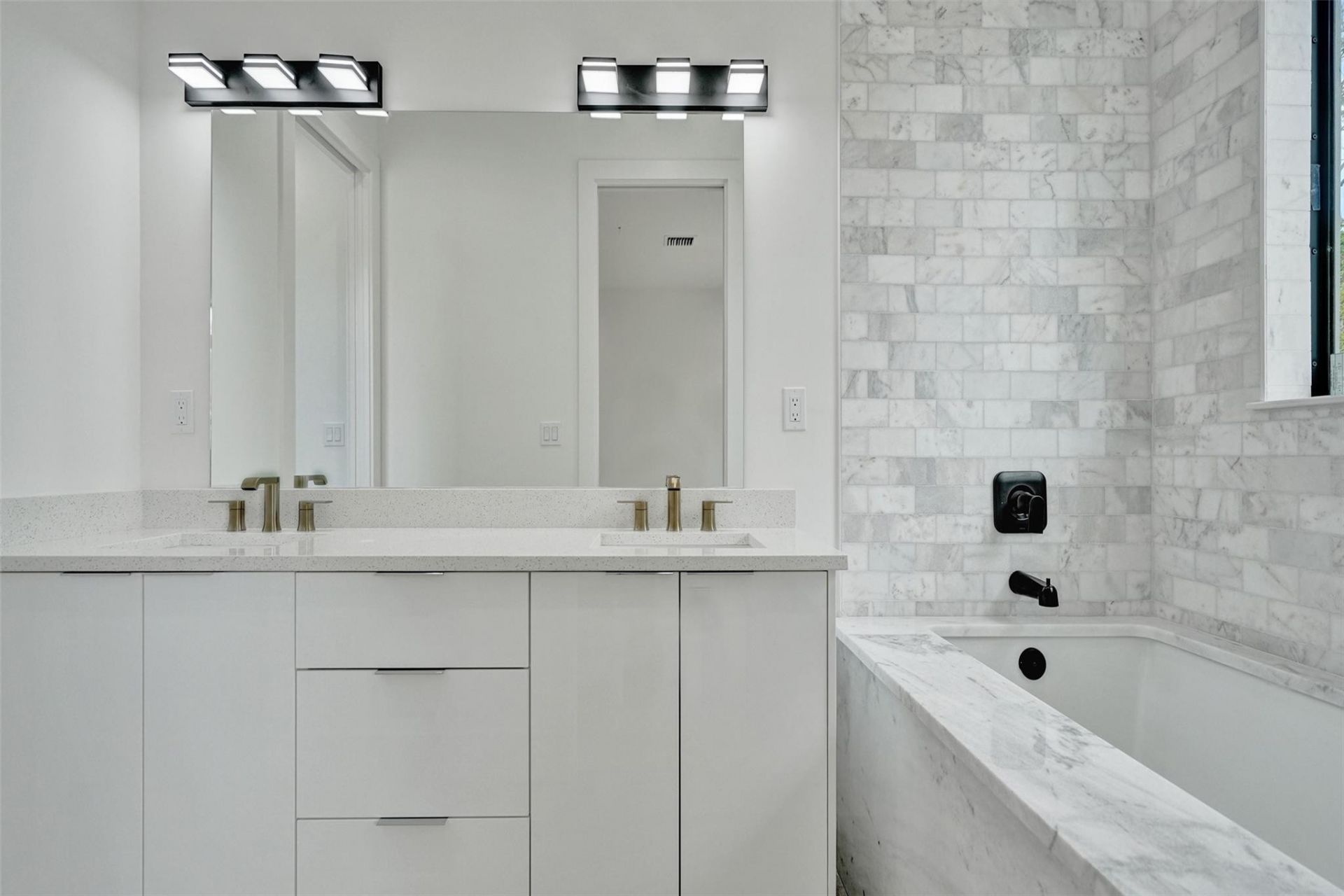 606 SW 7th Avenue, Fort Lauderdale, FL 33315 Photo