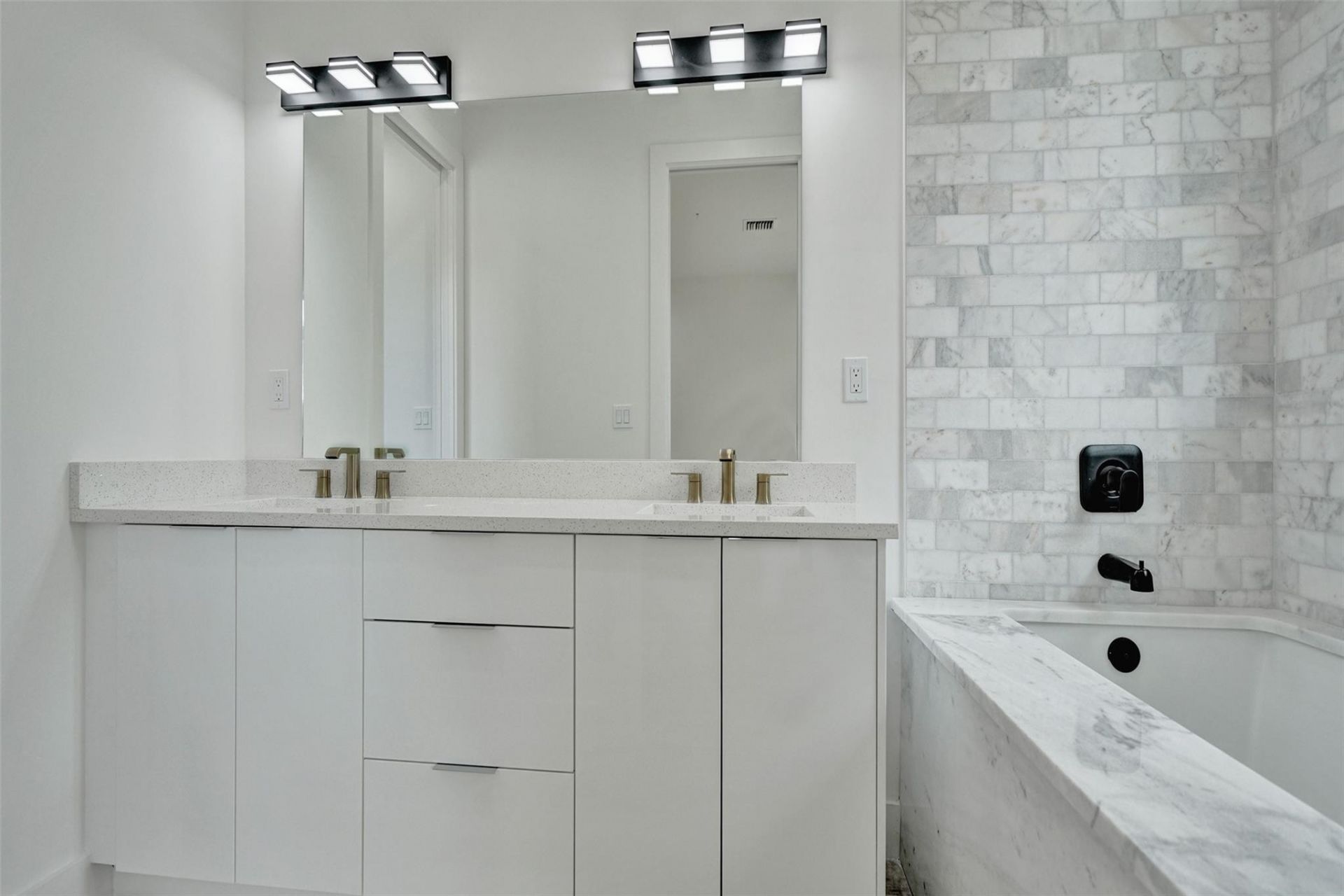 606 SW 7th Avenue, Fort Lauderdale, FL 33315 Photo