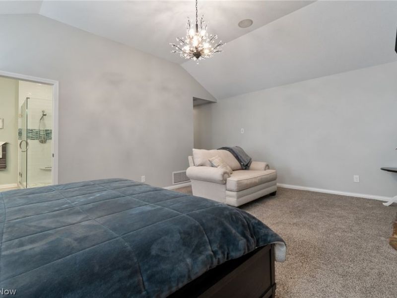 211 Oak Grove Drive, Akron, OH 44319 Photo 37