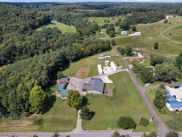 1458 Magnolia Road SW, Dellroy, OH 44620