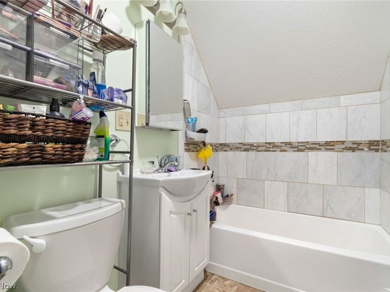 1458 Magnolia Road SW, Dellroy, OH 44620 Photo 10