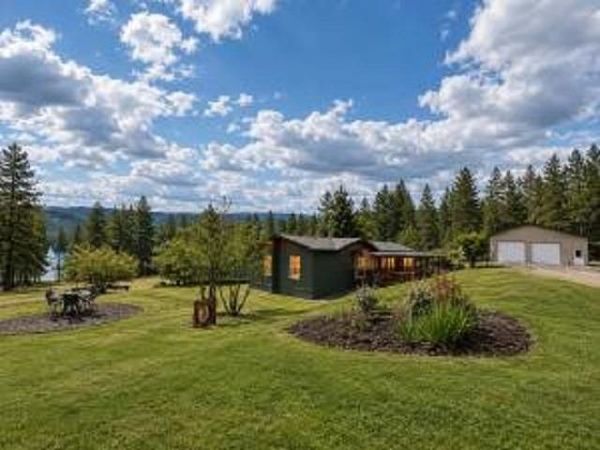 48 SUNRISE Ln, Kettle Falls, WA 99141