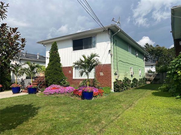 265 Stewart Avenue , Hempstead, NY 11550