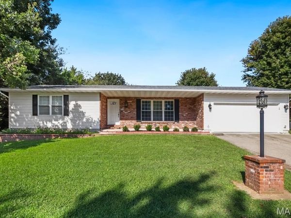641 Falcon Drive, Sullivan, MO 63080