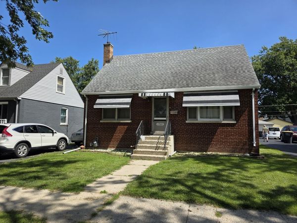 17821 Escanaba Avenue , Lansing, IL 60438