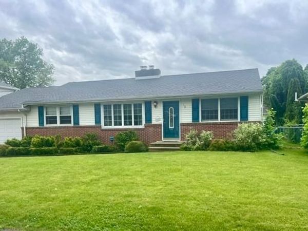10 SPRUCE AVENUE, BORDENTOWN, NJ 08505