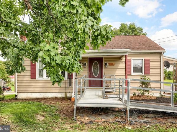 1945 SPRING RD , CARLISLE, PA 17013