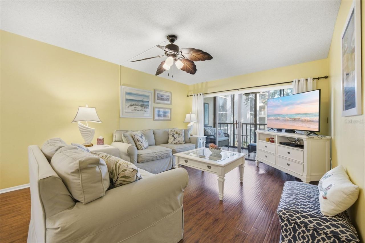 435 30th Avenue W, Unit D206, Bradenton, FL 34205 Photo