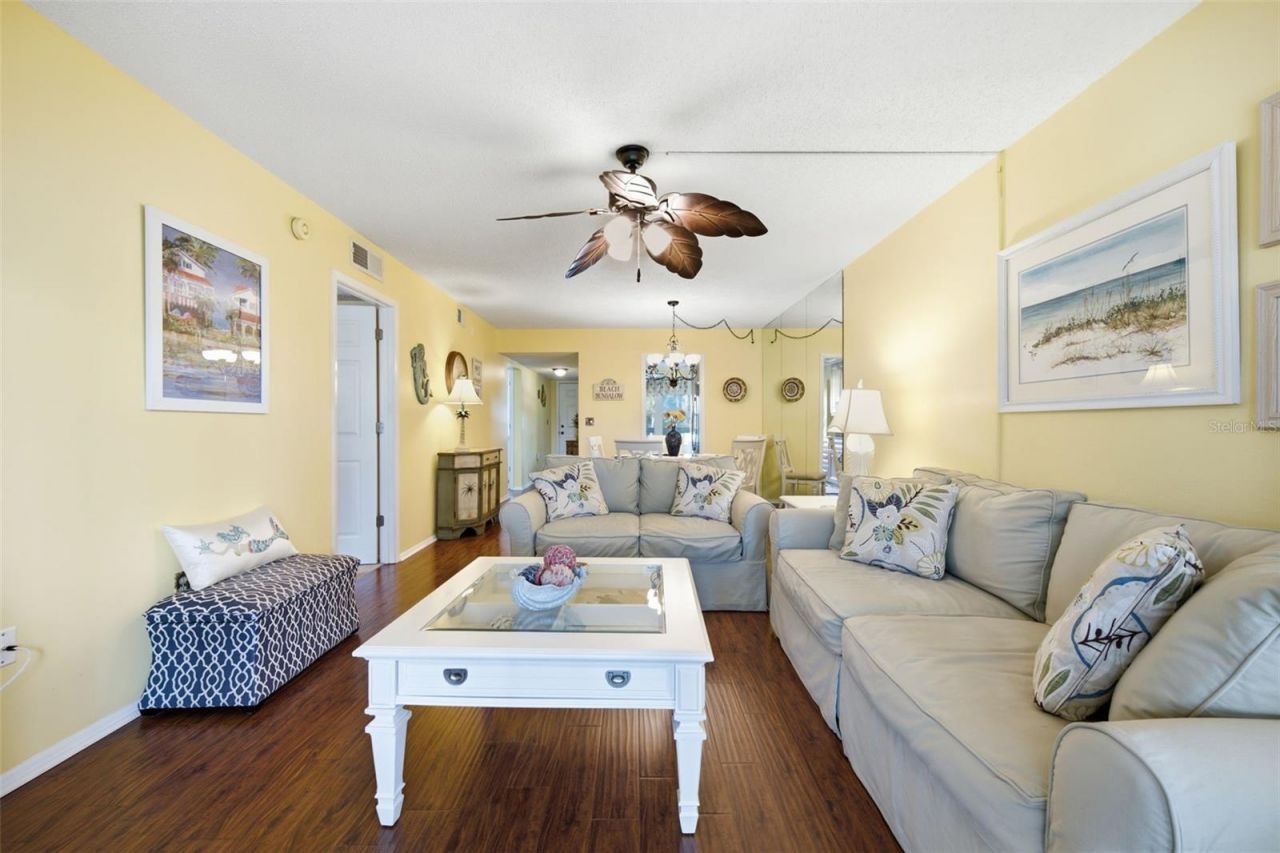 435 30th Avenue W, Unit D206, Bradenton, FL 34205 Photo