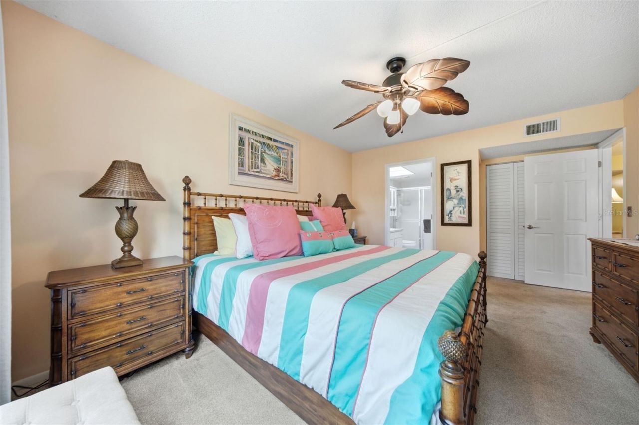435 30th Avenue W, Unit D206, Bradenton, FL 34205 Photo