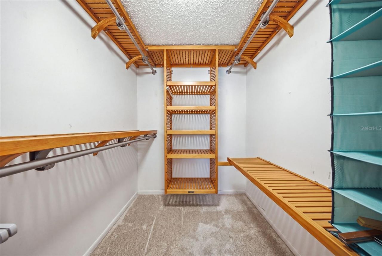 435 30th Avenue W, Unit D206, Bradenton, FL 34205 Photo