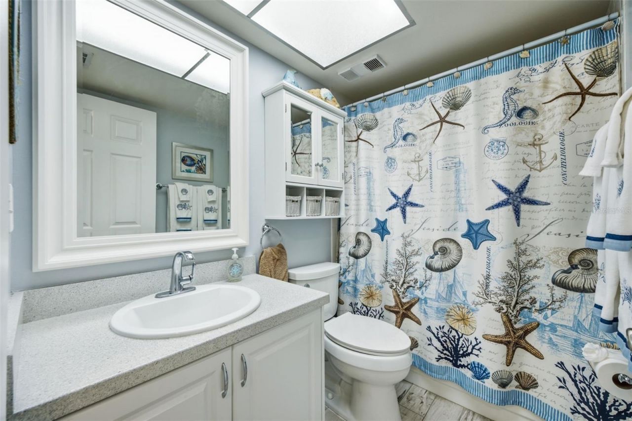 435 30th Avenue W, Unit D206, Bradenton, FL 34205 Photo
