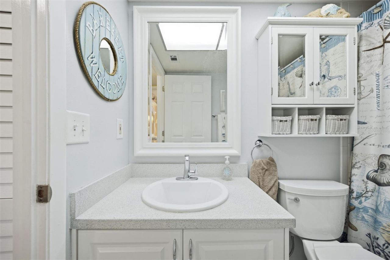 435 30th Avenue W, Unit D206, Bradenton, FL 34205 Photo