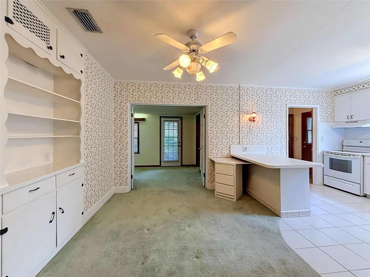 3271 Robinson Street , Zellwood, FL 32798 Photo
