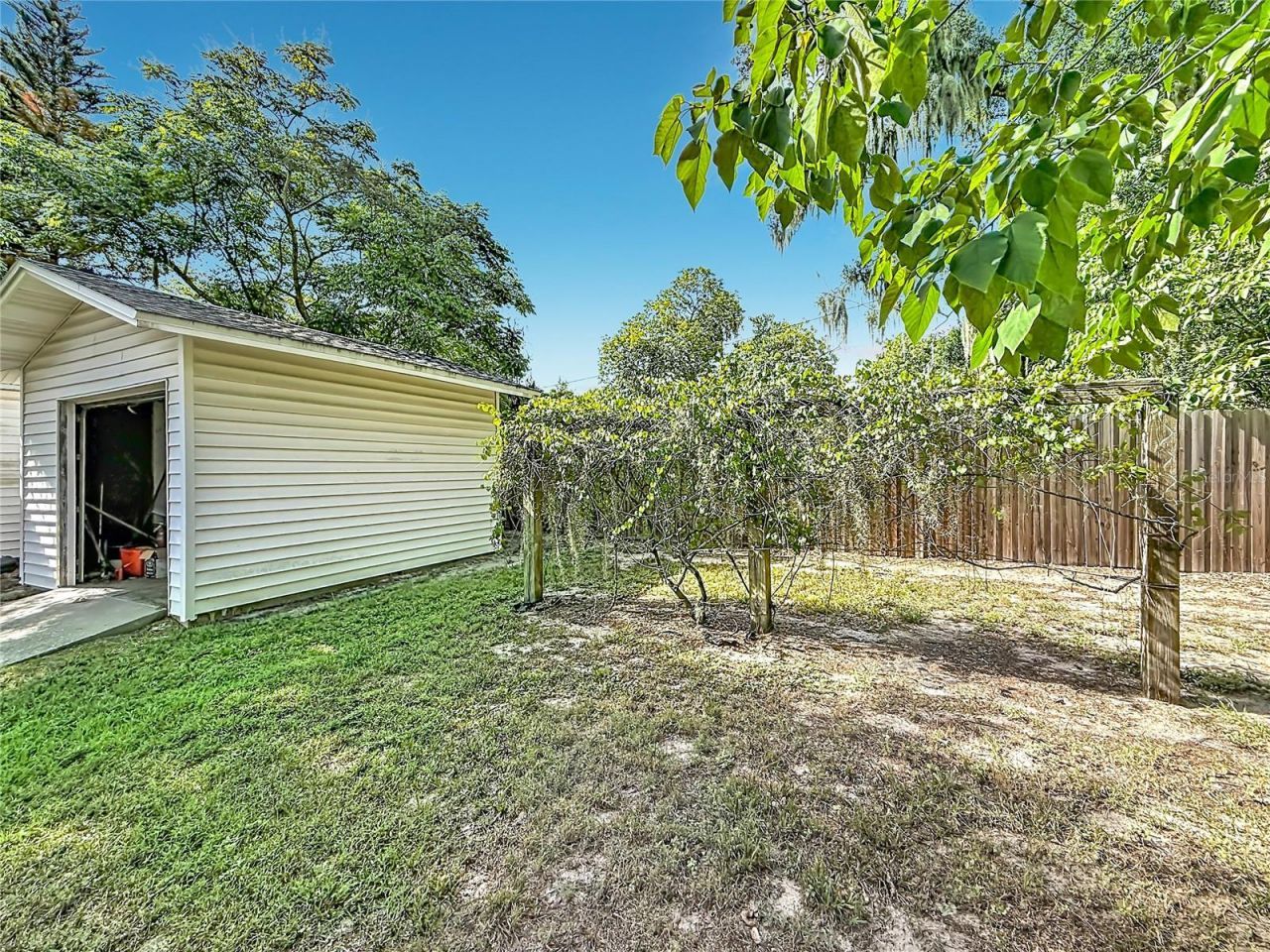 3271 Robinson Street , Zellwood, FL 32798 Photo