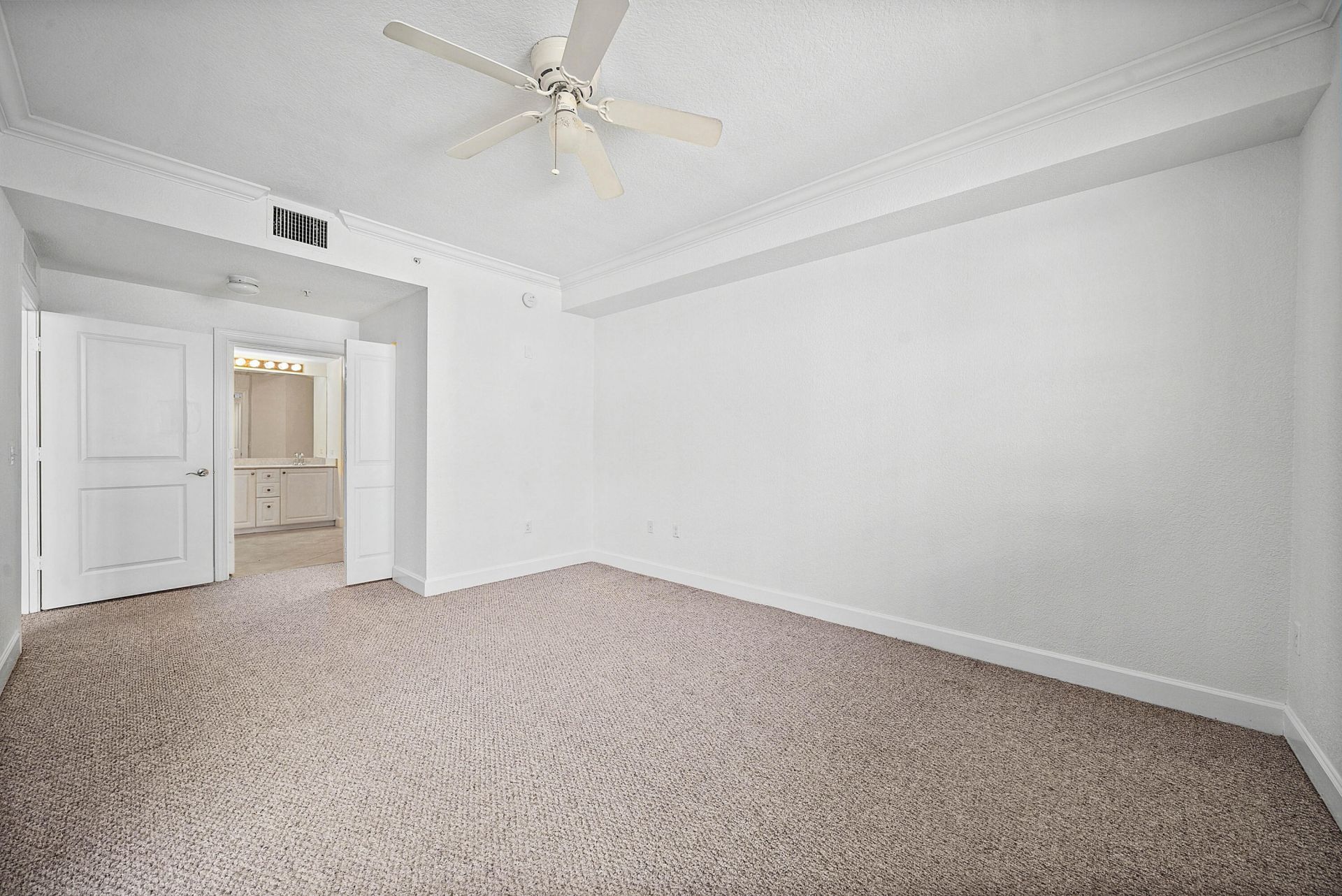 1660 Renaissance Commons Boulevard, Unit 2421, Boynton Beach, FL 33426 Photo