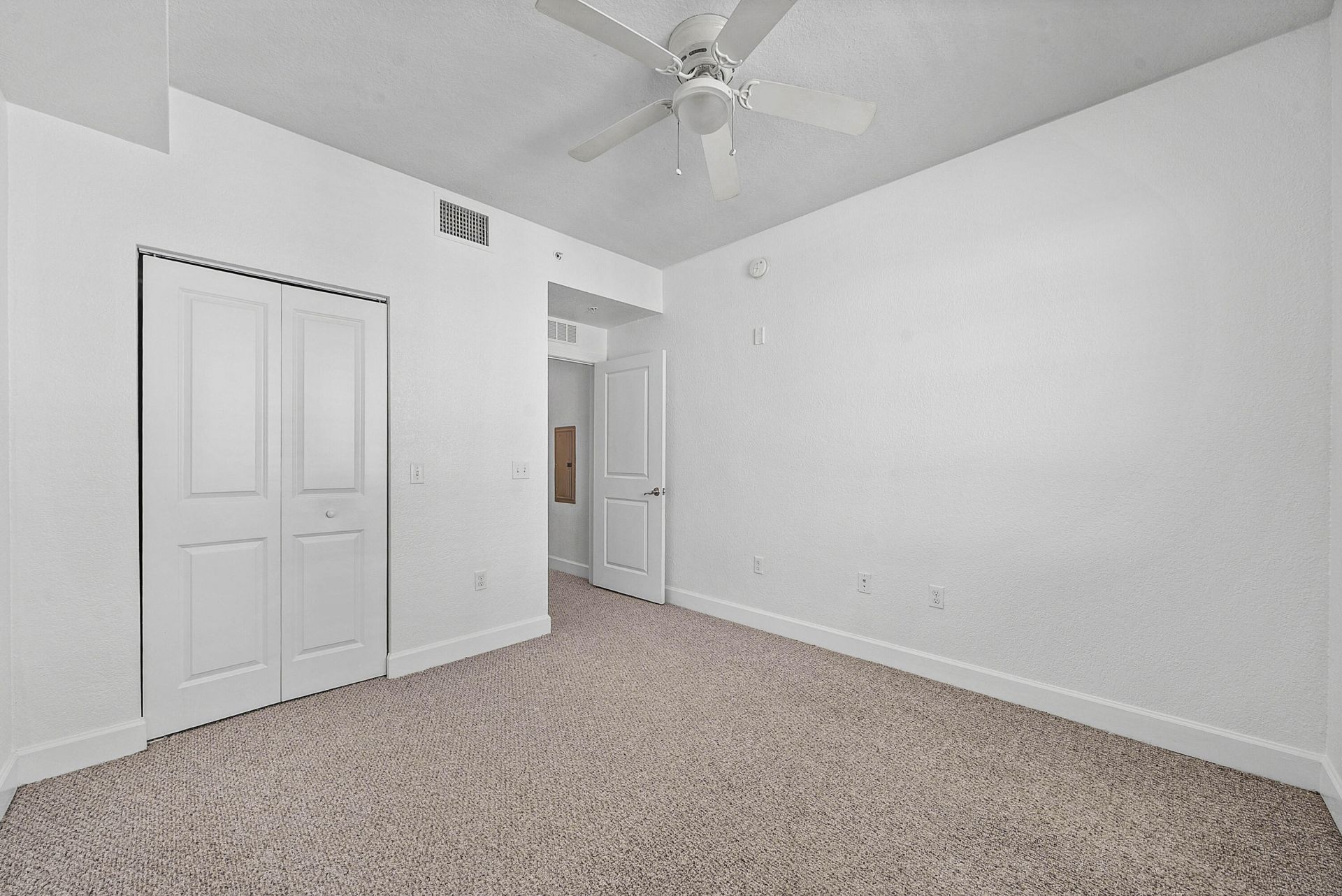 1660 Renaissance Commons Boulevard, Unit 2421, Boynton Beach, FL 33426 Photo