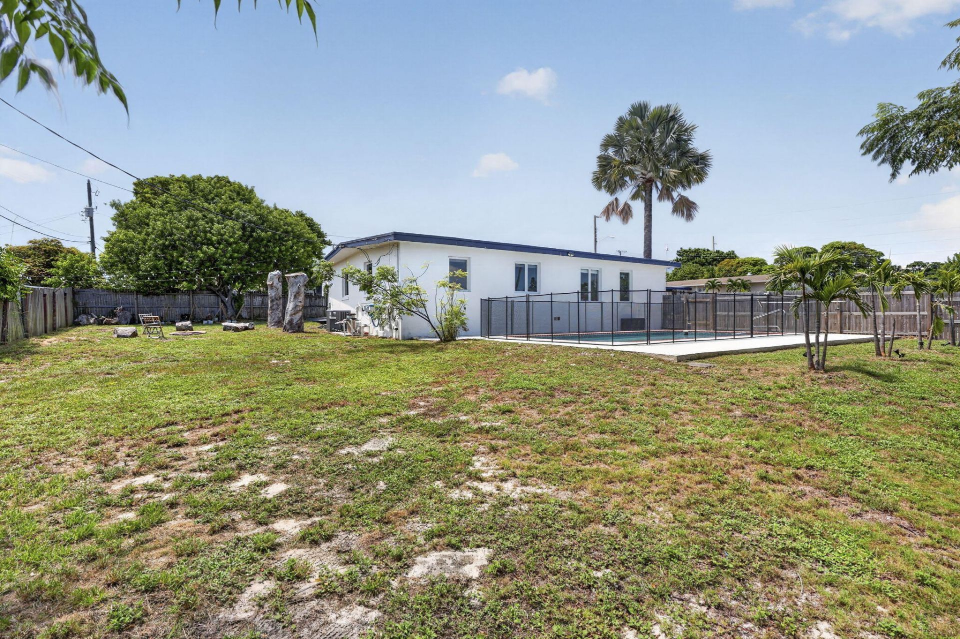 840 Bradley Street, West Palm Beach, FL 33405 Photo