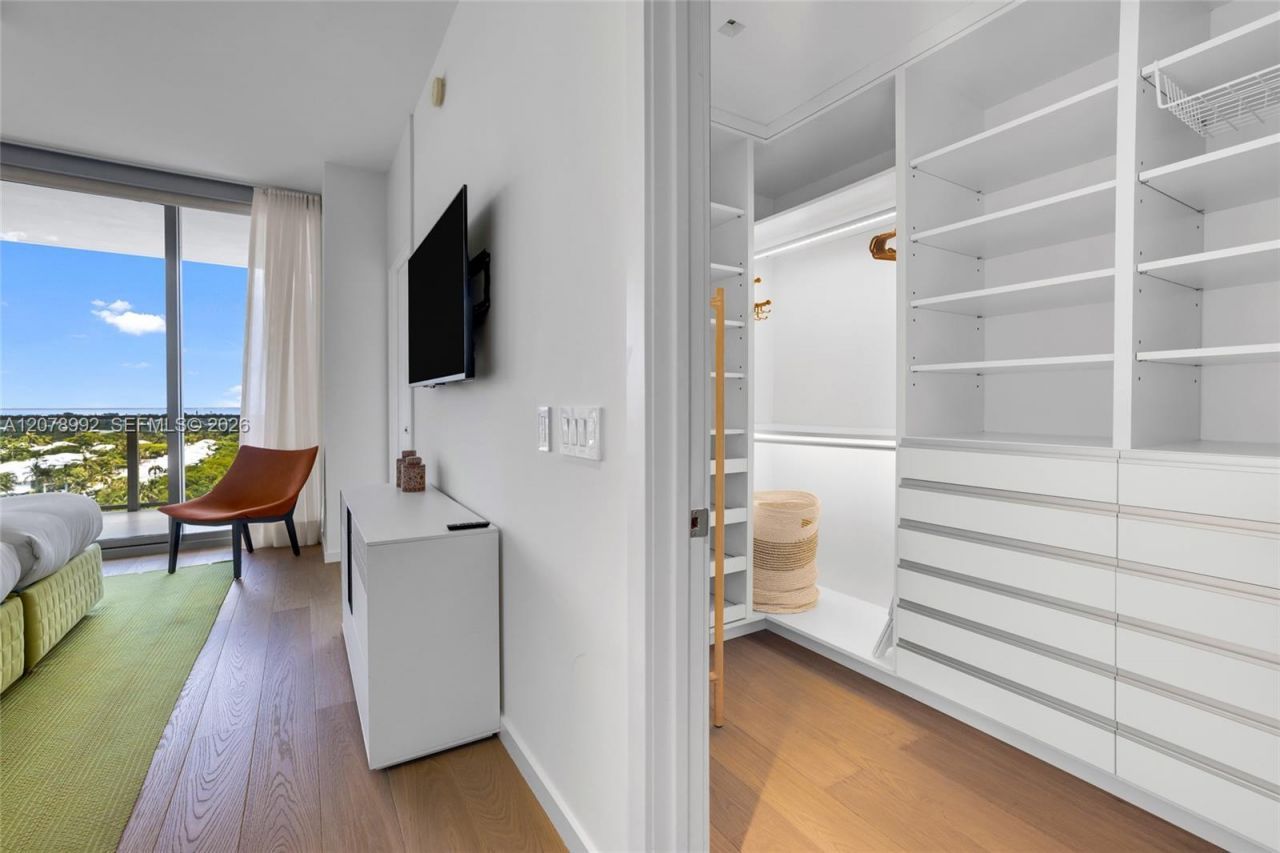 360 Ocean Dr, Unit 1102S, Key Biscayne, FL 33149 Photo