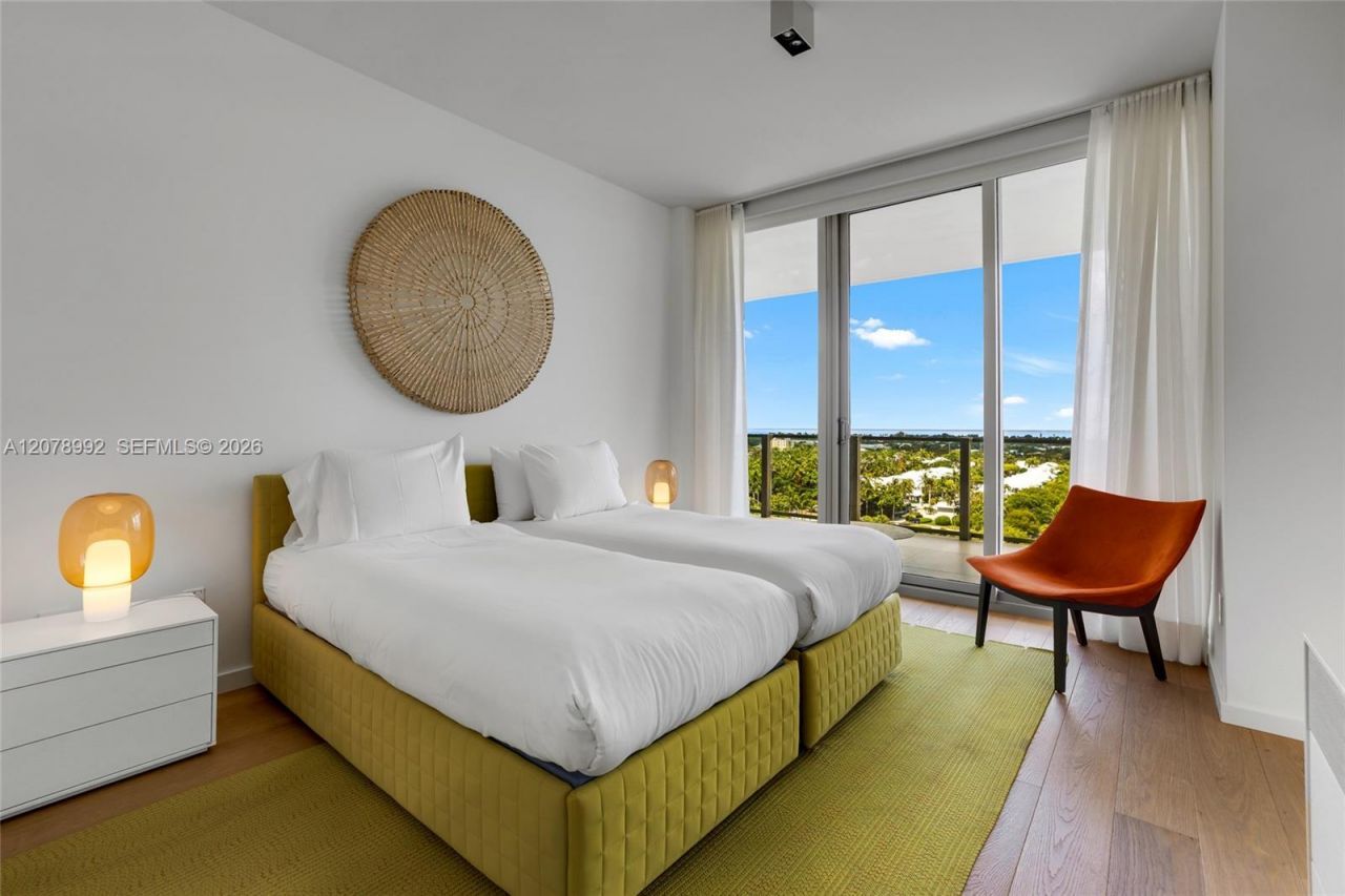 360 Ocean Dr, Unit 1102S, Key Biscayne, FL 33149 Photo