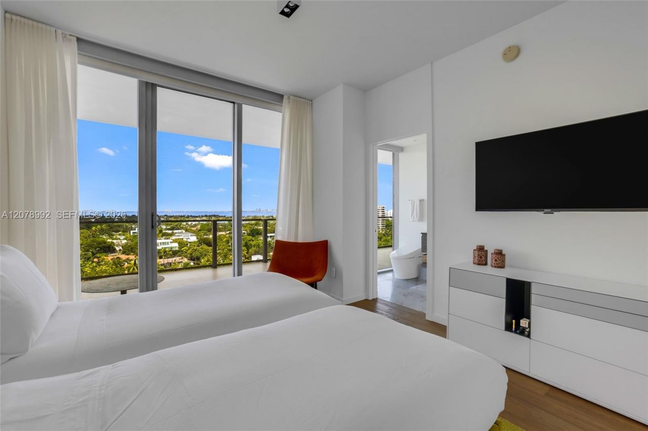 360 Ocean Dr, Unit 1102S, Key Biscayne, FL 33149 Photo